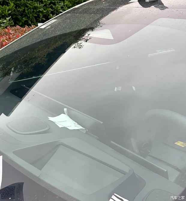 日产N8谍照 或为中大型SUV 内饰配备大尺寸双联屏 配置很高级