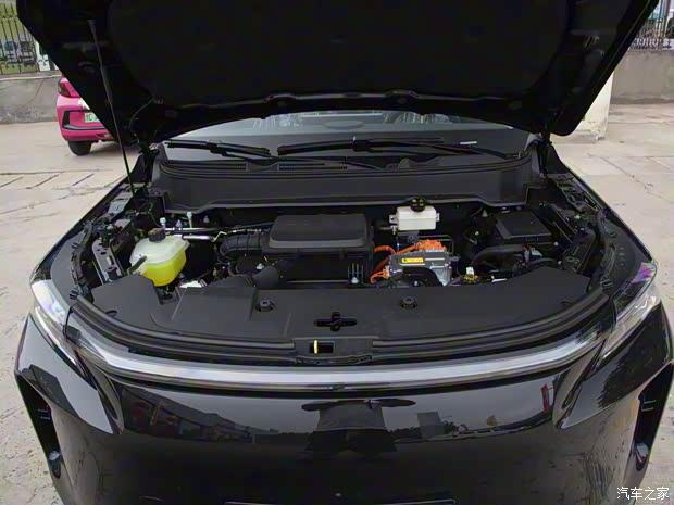 限时换新价11.98万元/中型插混SUV!新款蓝电E5 PLUS开启预售